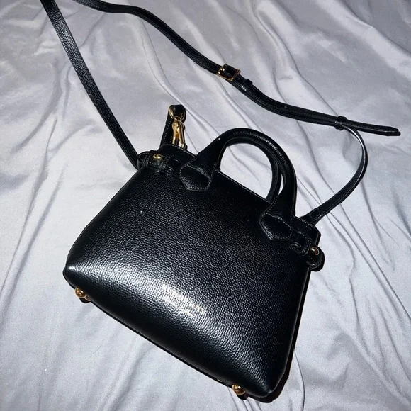 Burberry purse - Picture 2 of 5